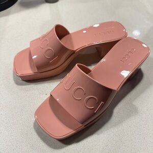 Gucci Women's Pink Rubber Sandals
